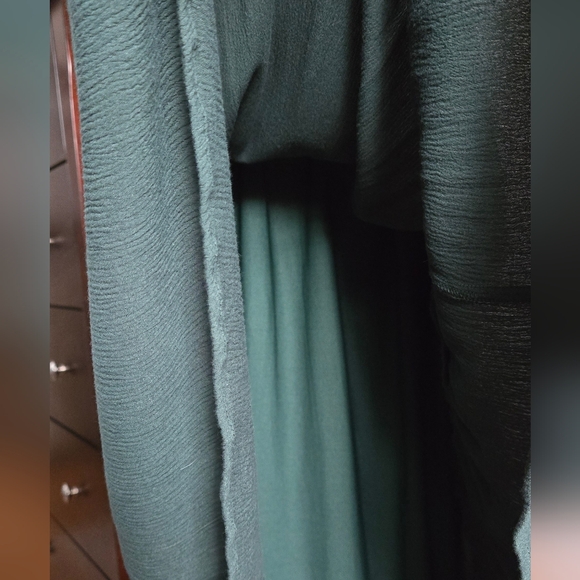 Baltic Born Hunter Green V-Neck Tiered Midi Dress Smocked Top Flutter Sleeves - Picture 3 of 10